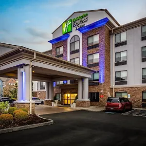 Express & Mall-portland Area By Ihg Vancouver